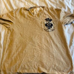 Guess men's large olive T-shirt great condition